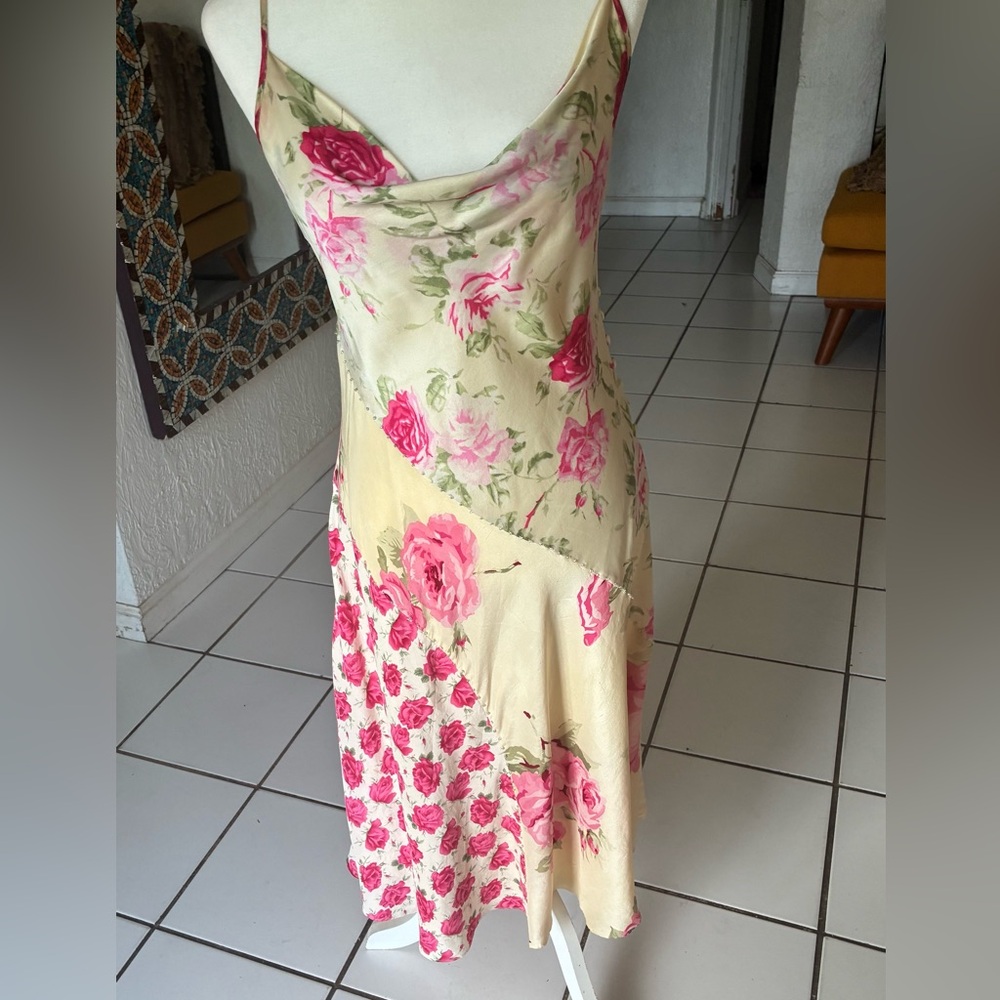 Banana Republic Y2K cream/pink Rose Garden 100% Silk beaded bias cut midi Dress.